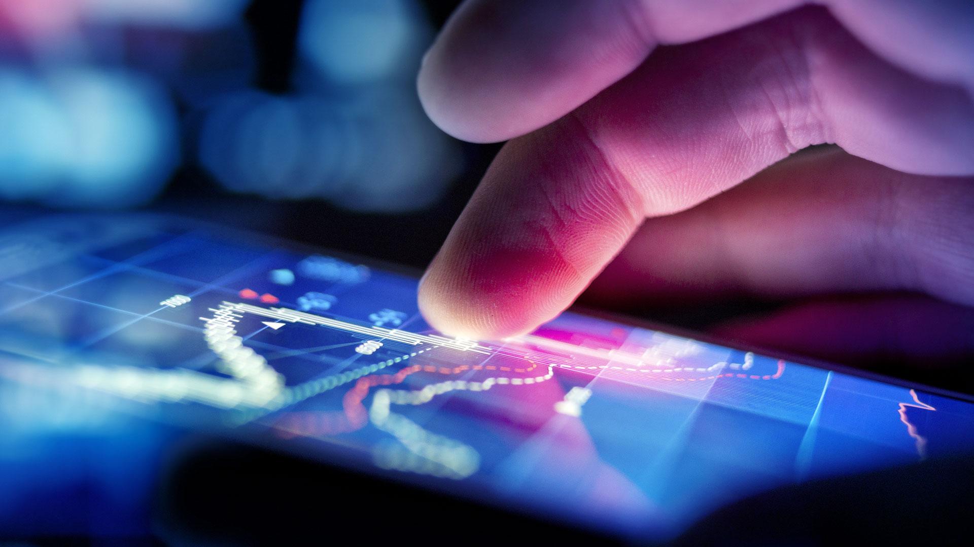 How to Achieve Growth and Manage Risk With Real-Time Customer Insights